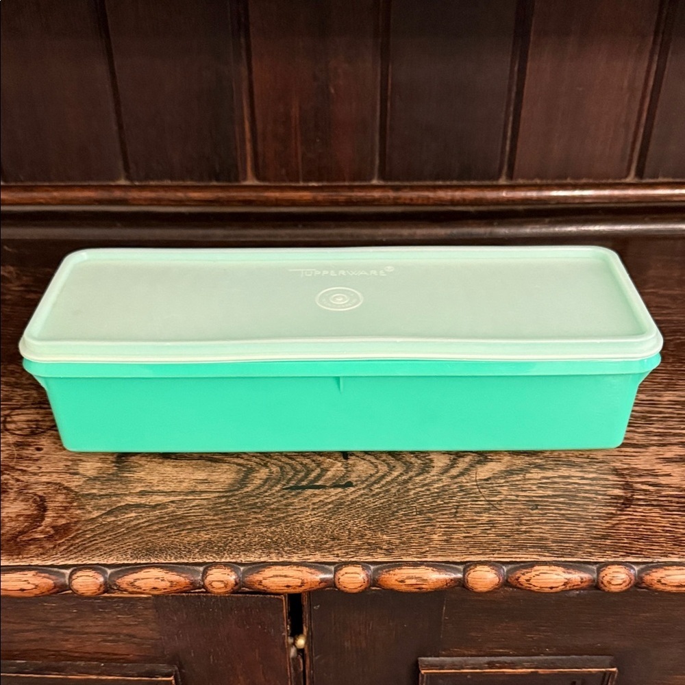 Tupperware Aqua Rectangular Storage Box - Picture 1 of 3
